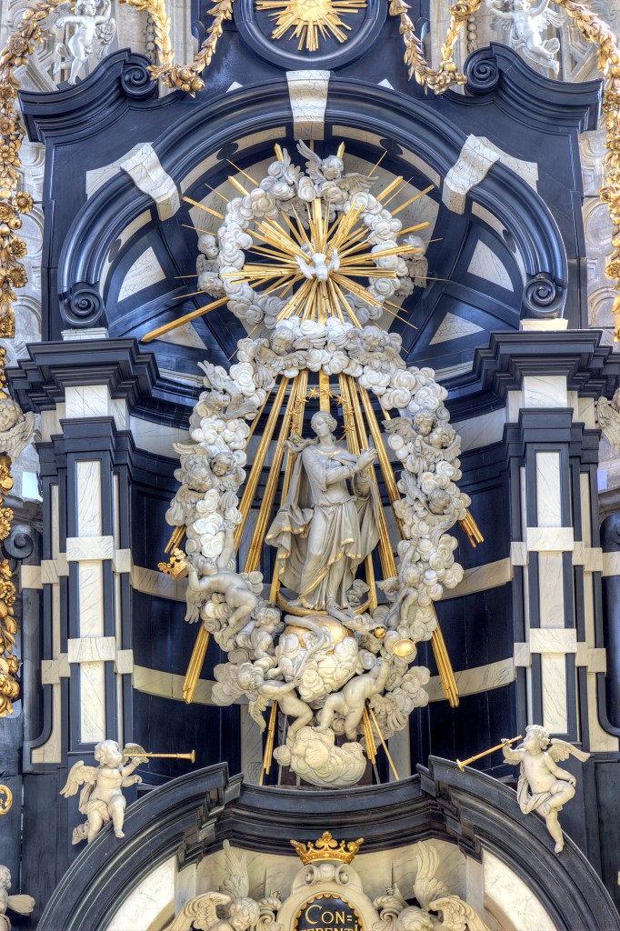 HDR kerkfotografie Sint-Servaasbasiliek Grimbergen basiliek basilica basilique kerk eglise bedevaart rooms katholiek religie religion bedevaartsoord